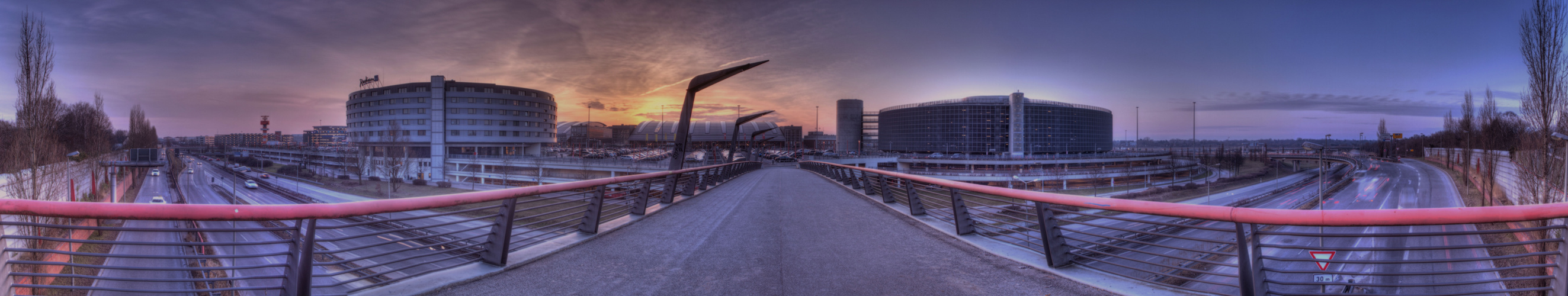 Brücke am Abend