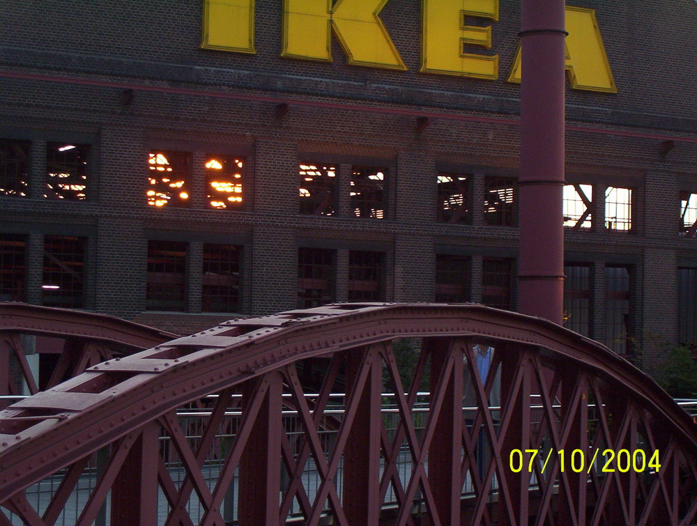 Brücke am Coloseum bei Sonnenuntergang