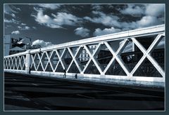 Brücke am Gare de l'Est 3