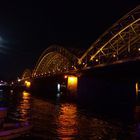 Brücke am HBF Köln bei Nacht 2