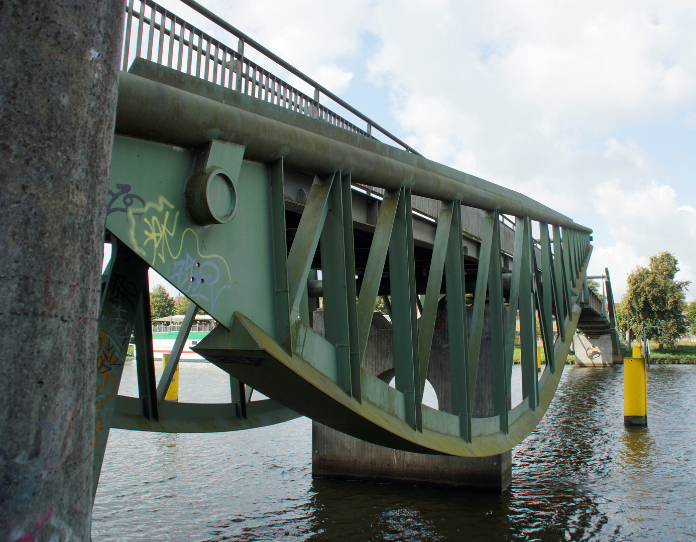 Brücke am Kanal in Lübeck