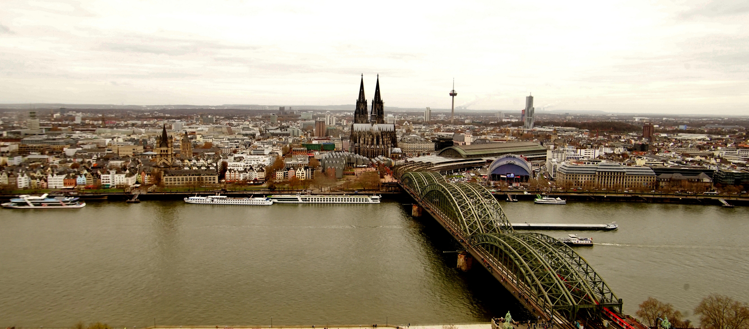Brücke am Rhein