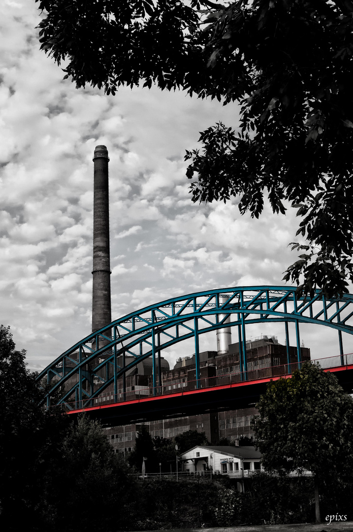 Brücke am Ruhrorter Kraftwerk