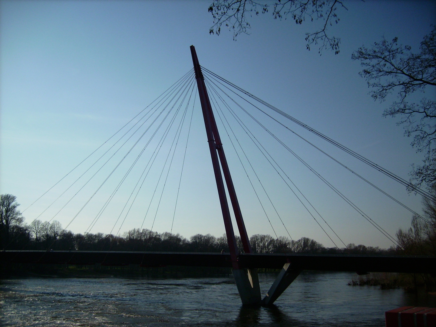 Brücke am Wasserfall