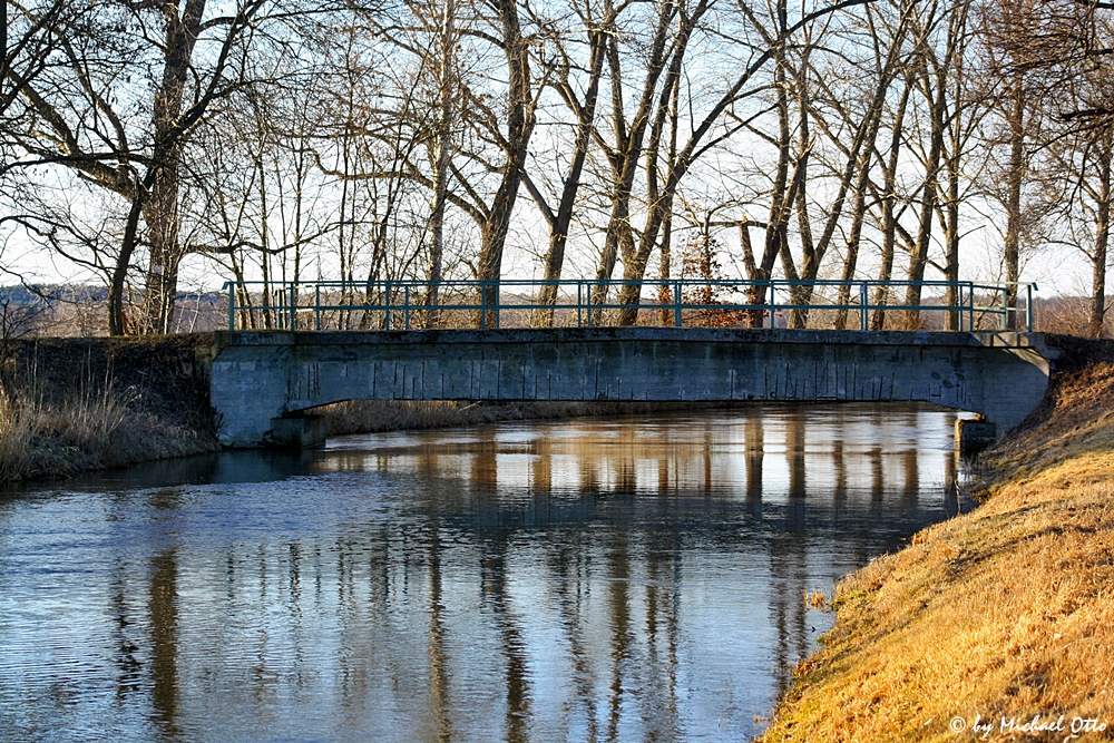 Brücke .....