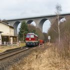 Brücke, Bahnhof und Ludmilla