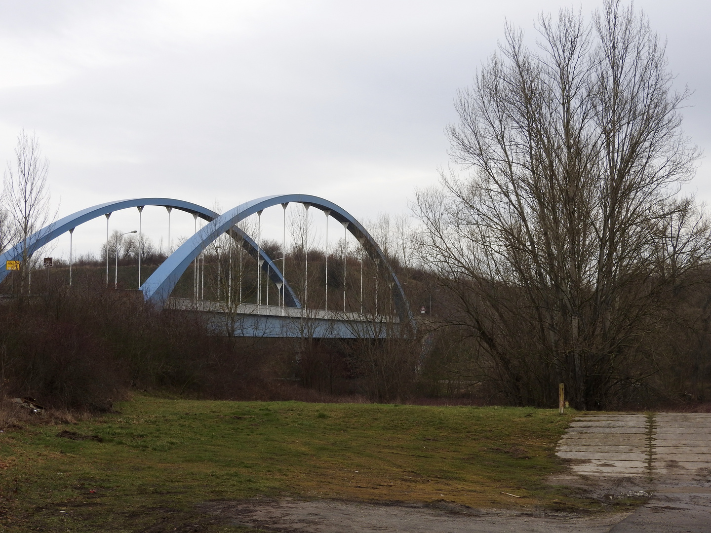 Brücke bei Halle