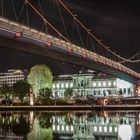 Brücke bei Nacht