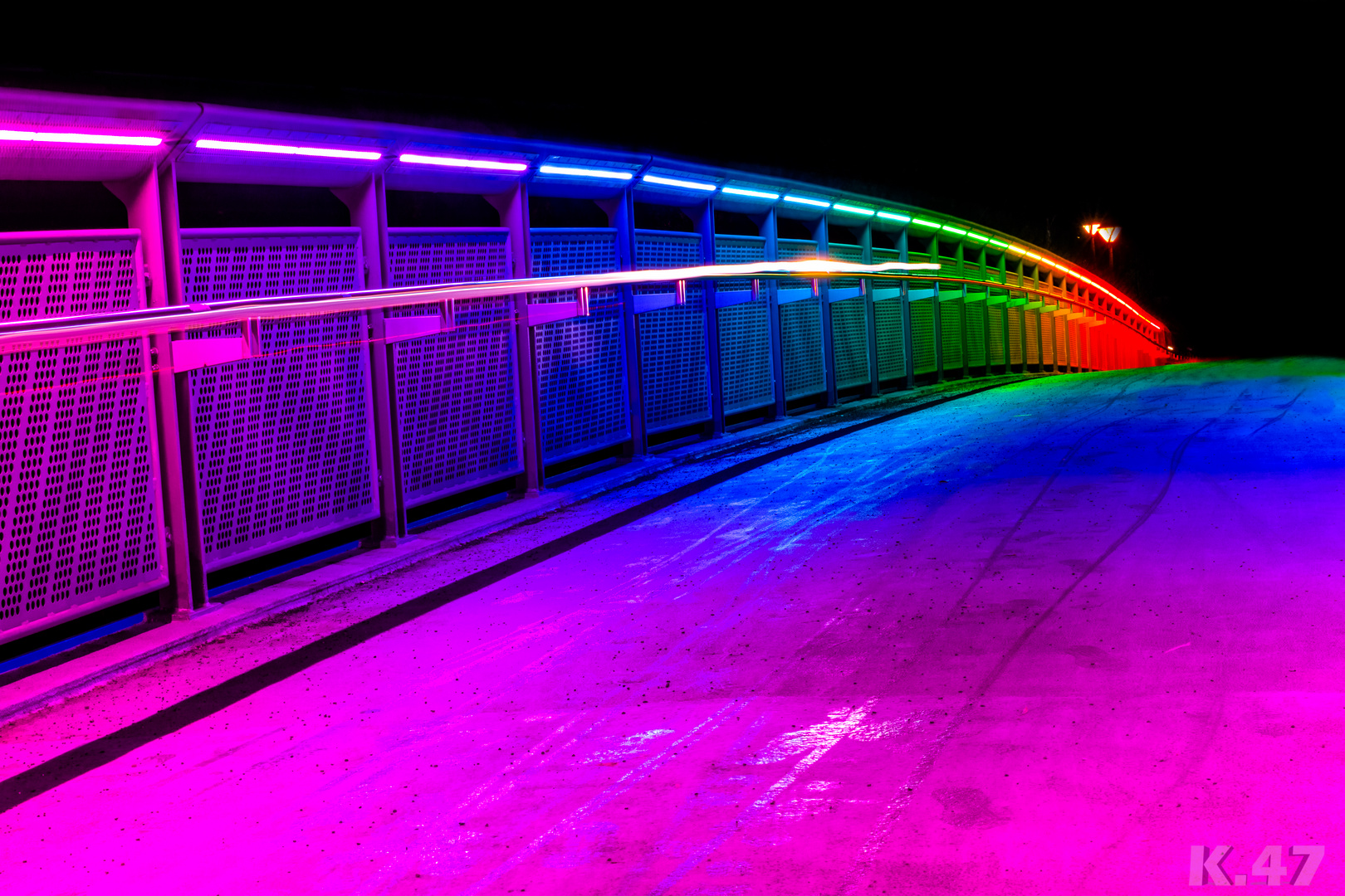 Brücke bei Nacht