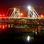 Brücke bei Nacht