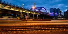 Brücke bei Nacht