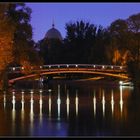 Brücke bei Nacht