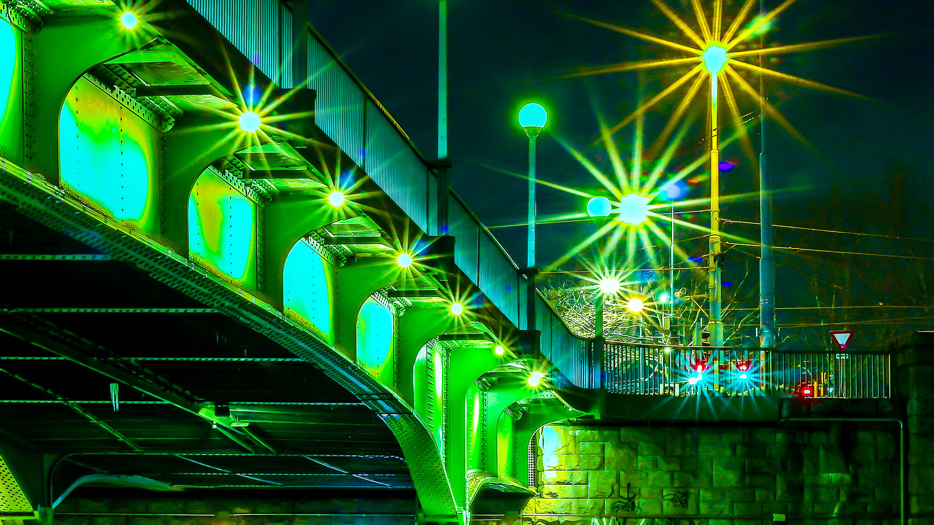 Brücke bei Nacht