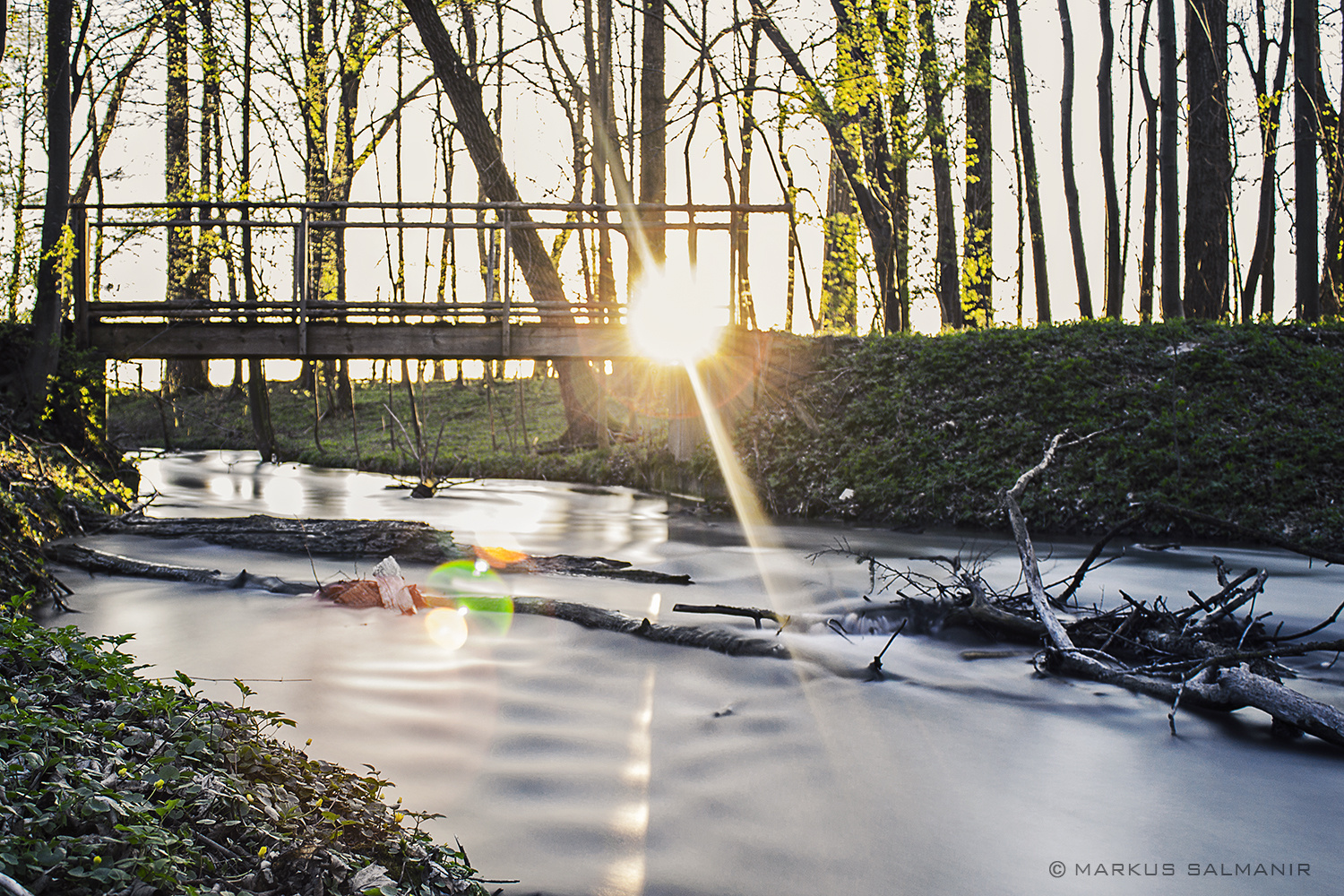 Brücke bei Sonnenuntergang