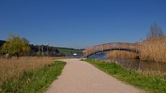 Brücke beim See