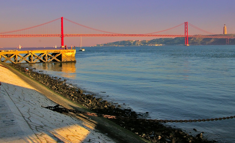 "Brücke des 25. April" in Lissabon