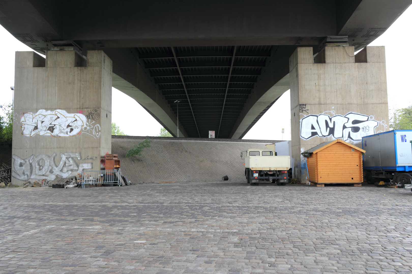 Brücke Duisburg