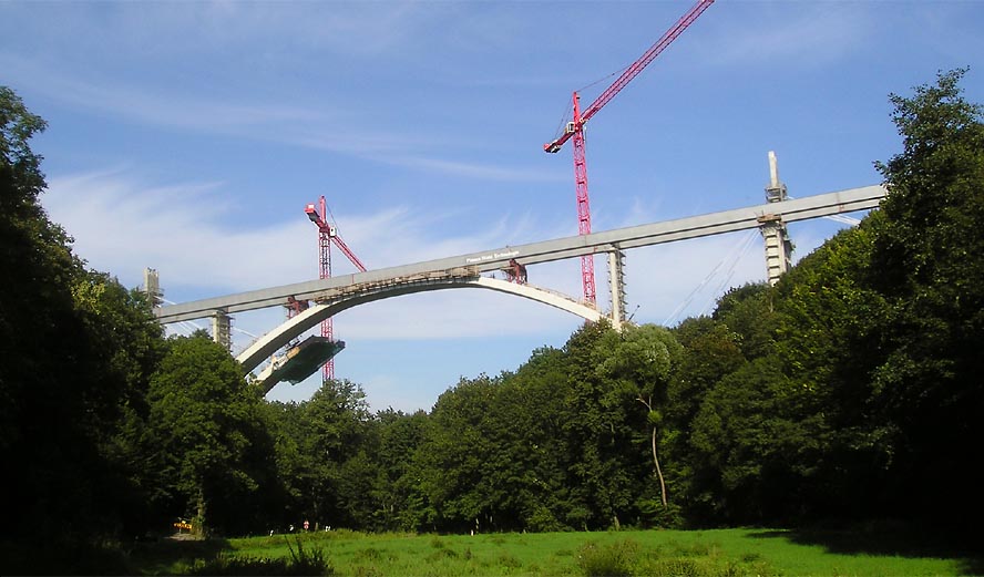 Brücke im Bau