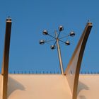 Brücke im Bau mit Lichtmast 2