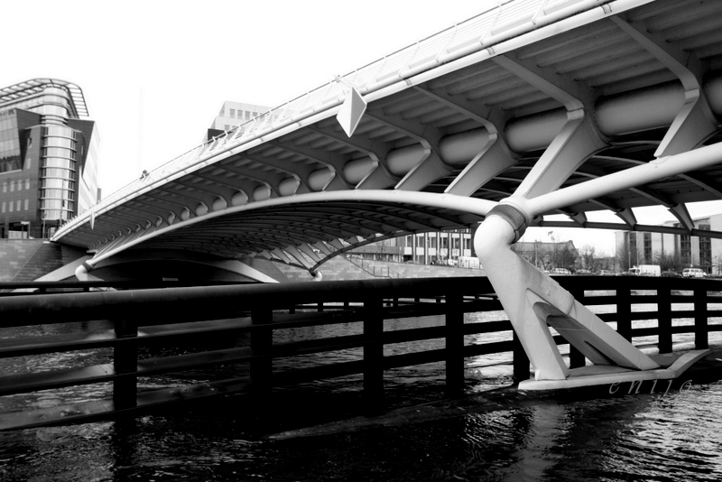 Brücke (im berliner Regieungsviertel)