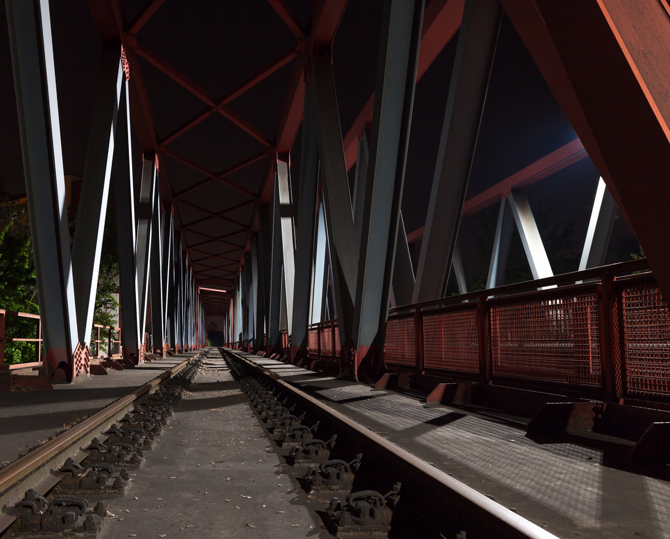 Brücke im Duisburger Hafen