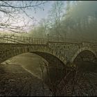 Brücke im Gegenlicht