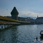 Brücke im Gegenlicht