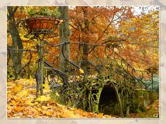 Brücke im Herbst