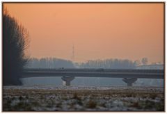 Brücke... Im kalten Januar bei warmer Abendsonne