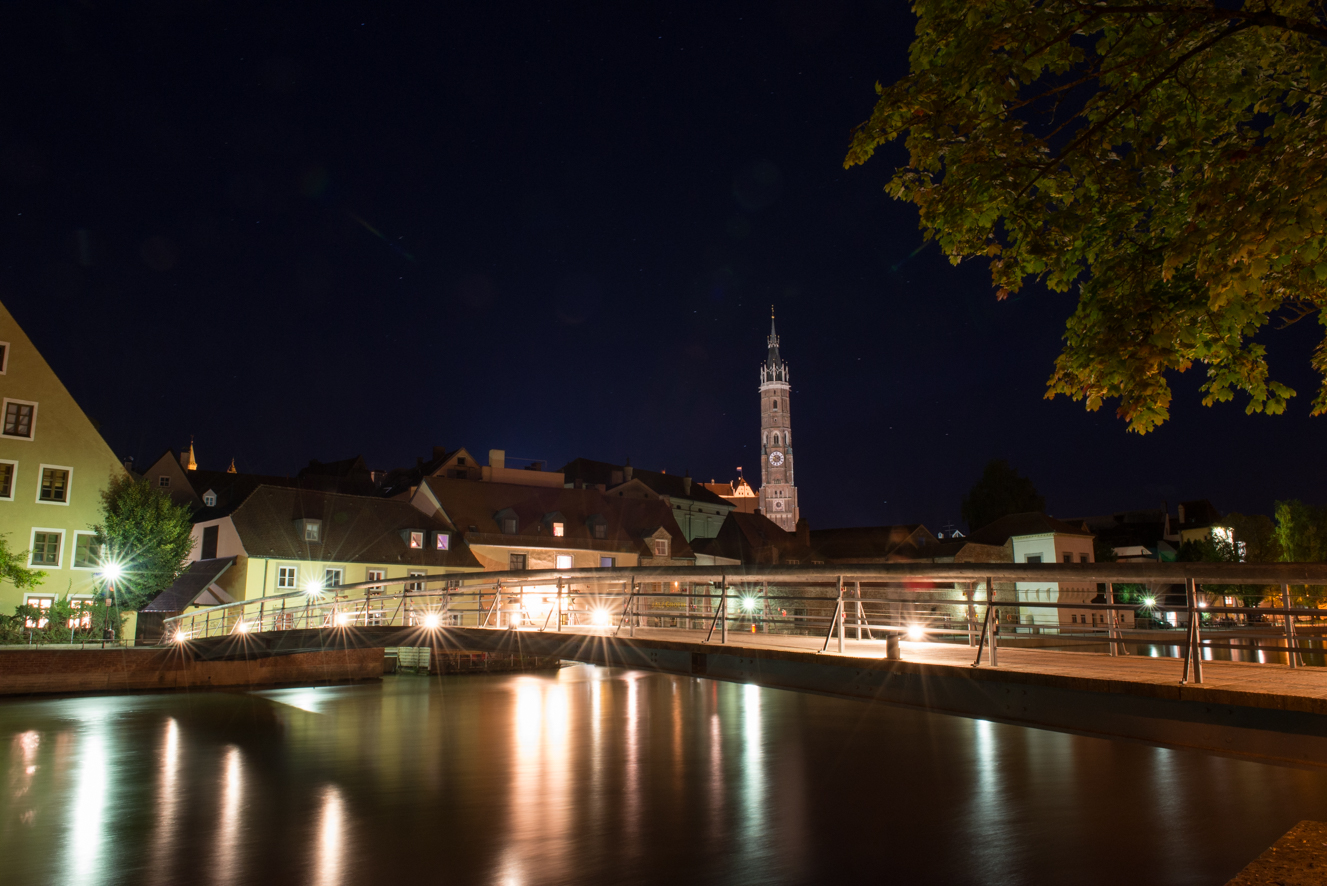 Brücke im Licht an der Isar