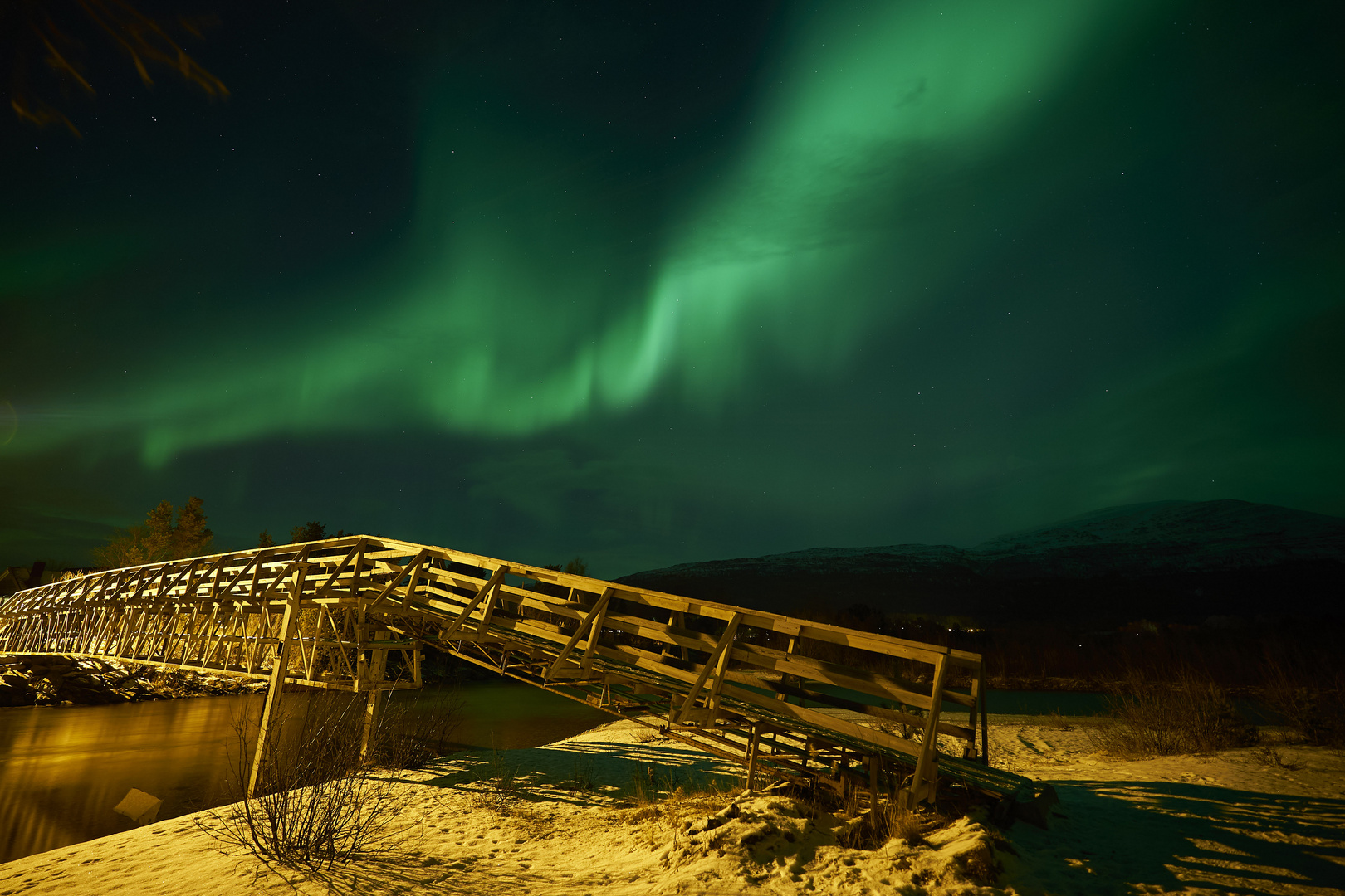 Brücke im Licht