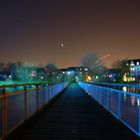 Brücke im Lichterspiel