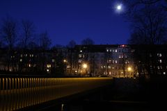 Brücke im Mondschein