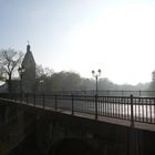 Brücke im Morgendunst