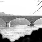 Brücke im Morgendunst