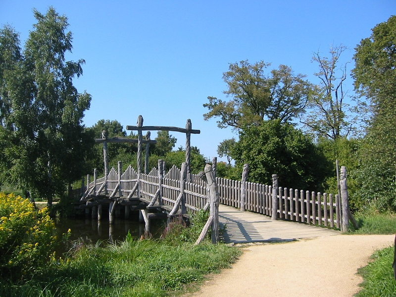 Brücke im Mühlen-Park Gifhorn