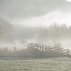 Brücke im Nebel