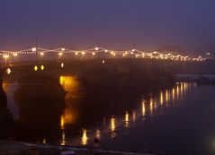 Brücke im Nebel