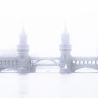 Brücke im Nebel