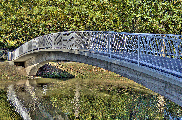 Brücke im Park