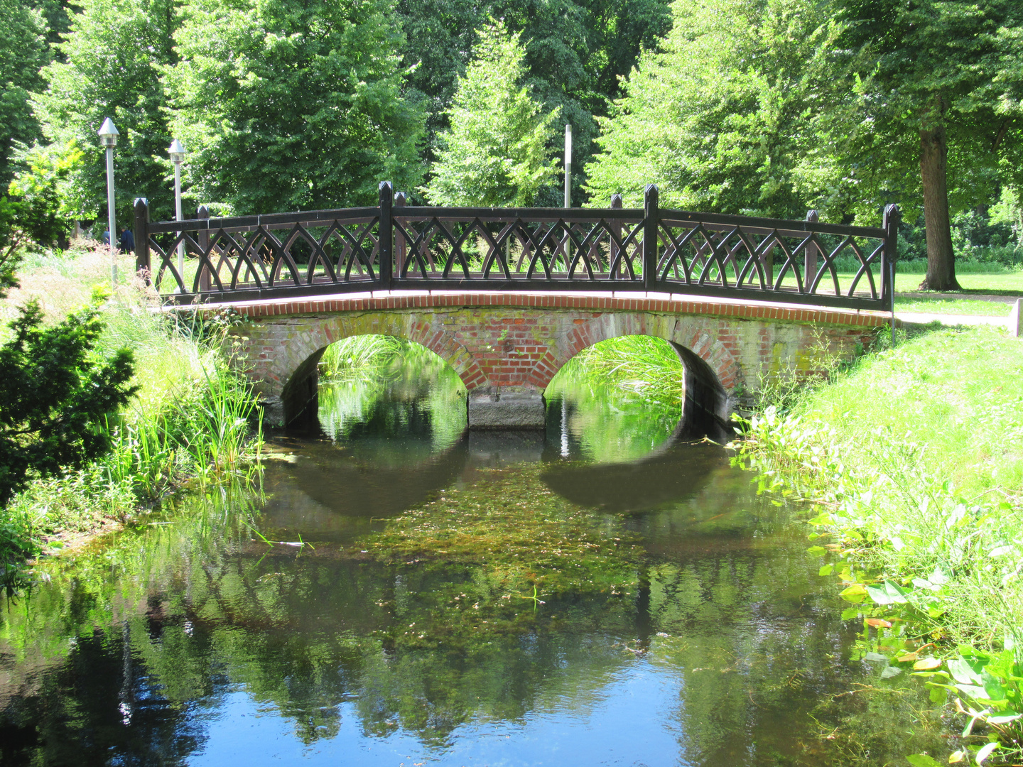 Brücke im Park von Schloss Ludwigslust