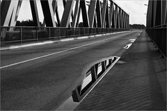 Brücke im Ruhrorter Hafen