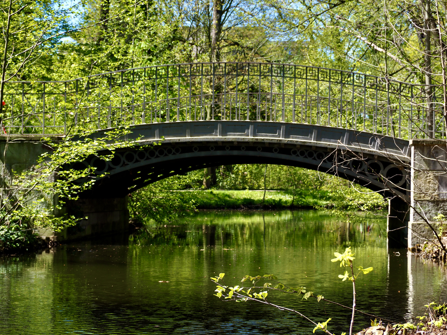 Brücke im Schlosspark 