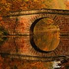 Brücke im Spiegel