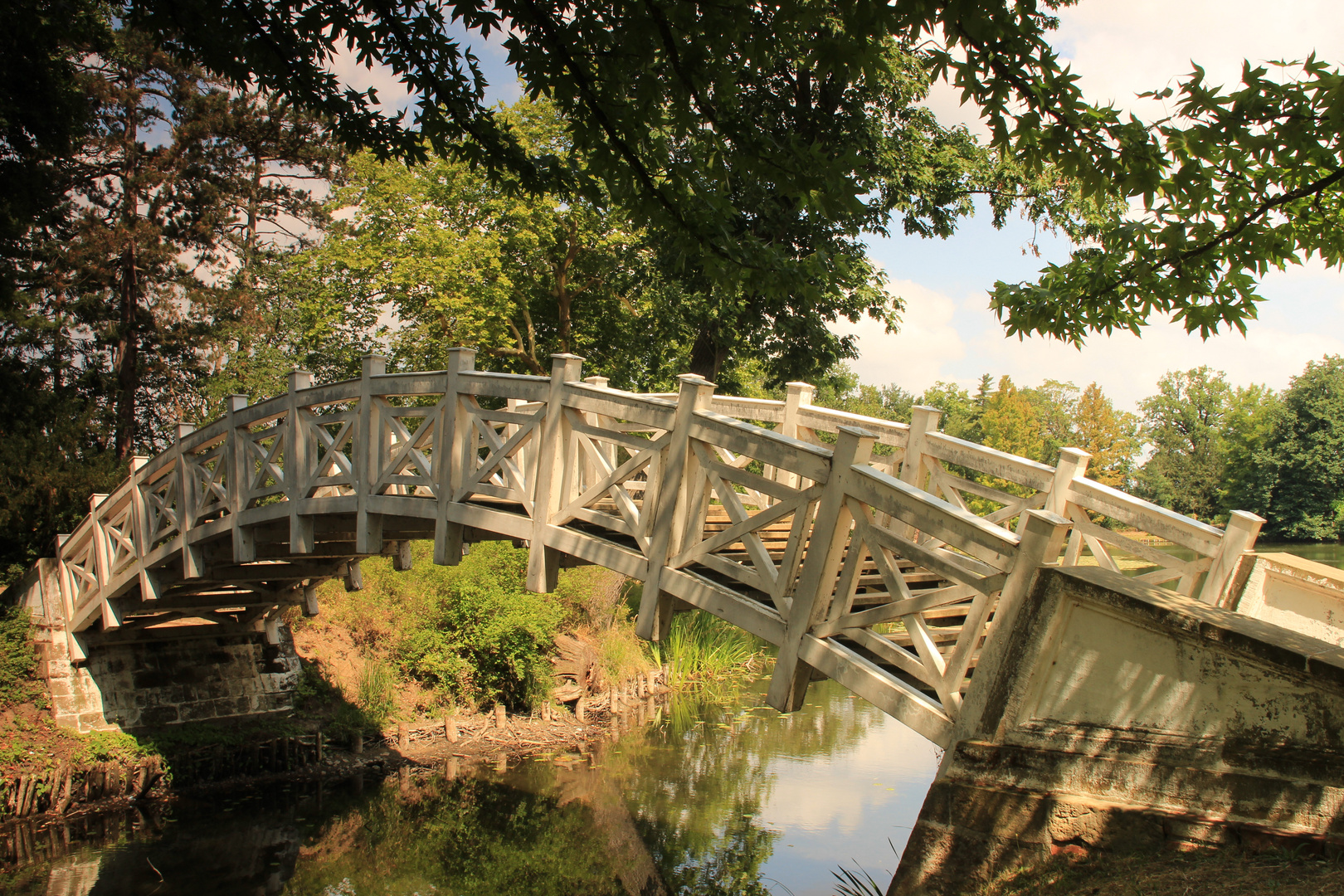 Brücke im Wörlitzer Park  