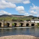 Brücke in Crickhowell / River Usk