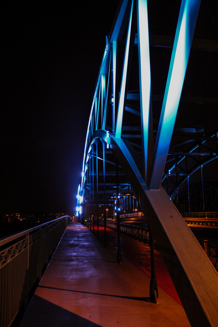 Brücke in Danzig bei Nacht