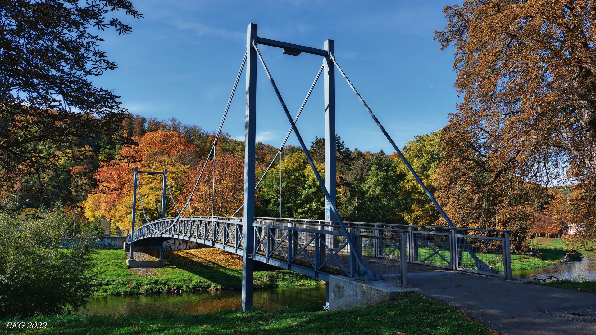 "Brücke in den Goldenen Oktober" 