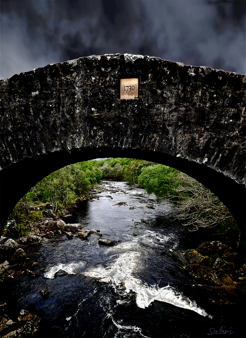 Brücke in den Highlands