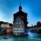 Brücke in der blauen Stunde